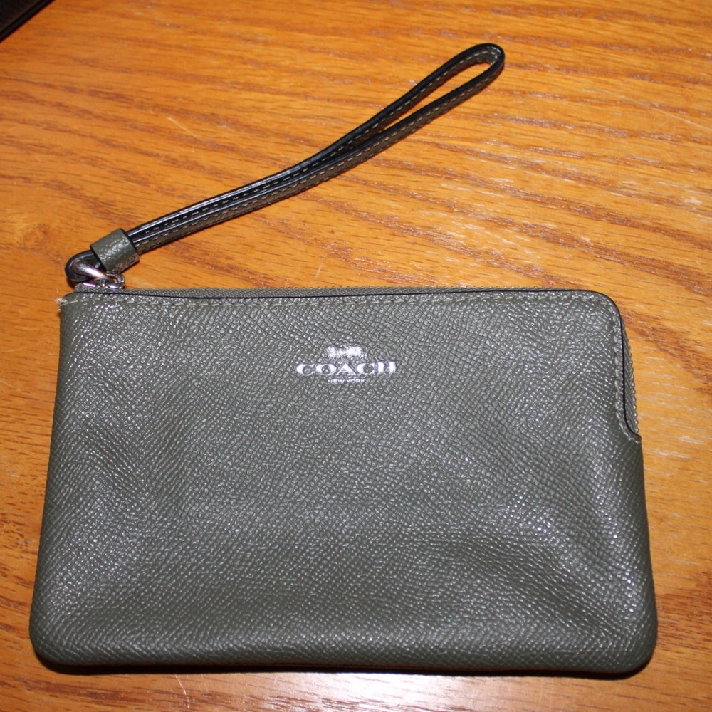 COACH green wristlet wallet